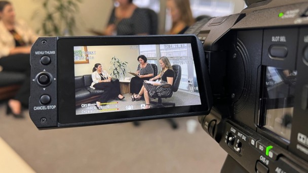 As primeiras entrevistas em história oral começaram a ser gravadas neste mês
